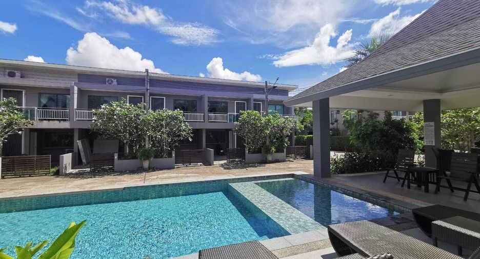 For rent 3 bedrooms townhouse in Thalang, Phuket