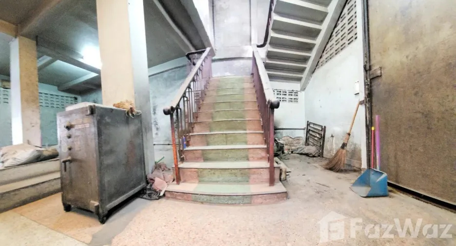 For sale 12 bedrooms office in Mueang Nakhon Ratchasima, Nakhon Ratchasima