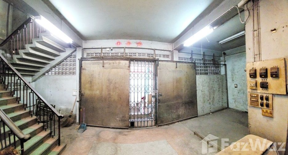 Oficina en venta de 12 habitaciones en Mueang Nakhon Ratchasima, Nakhon Ratchasima