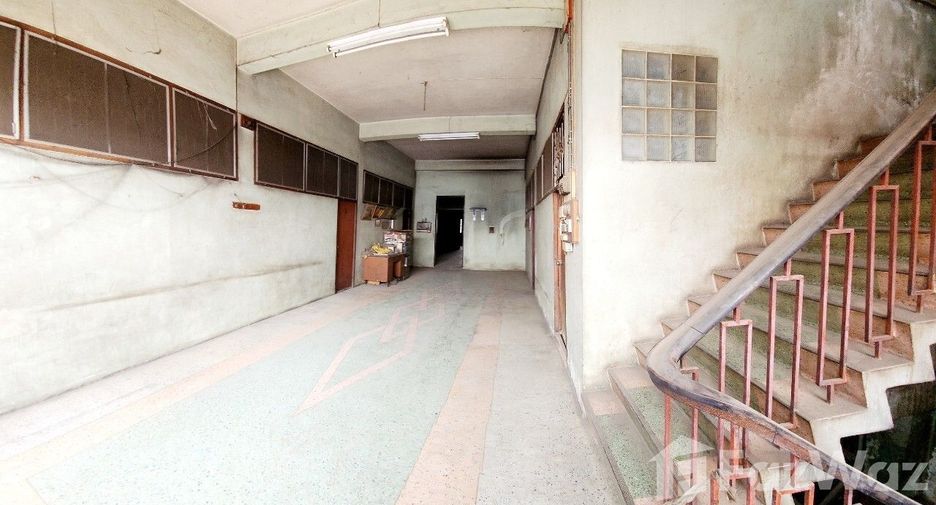 Oficina en venta de 12 habitaciones en Mueang Nakhon Ratchasima, Nakhon Ratchasima