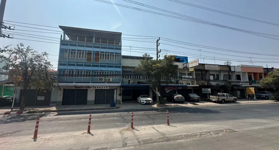 For sale 12 bedrooms office in Mueang Nakhon Ratchasima, Nakhon Ratchasima