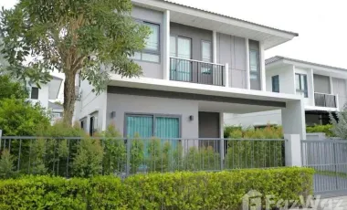 Haus zur Miete mit 4 Zimmer in Mueang Phuket, Phuket