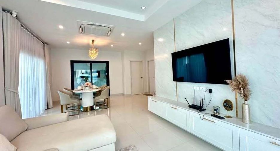 For rent 4 ベッドルーム house in Mueang Phuket, Phuket