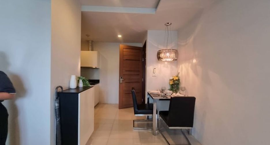 For sale 1 bed condo in Watthana, Bangkok