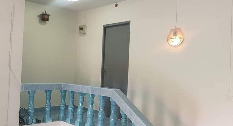 For sale 3 bedrooms house in Mueang Lop Buri, Lopburi