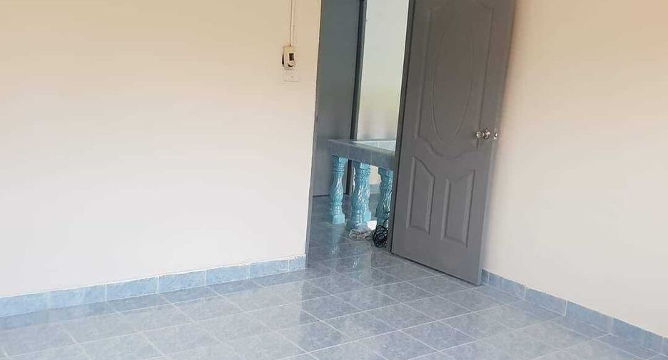 For sale 3 bedrooms house in Mueang Lop Buri, Lopburi