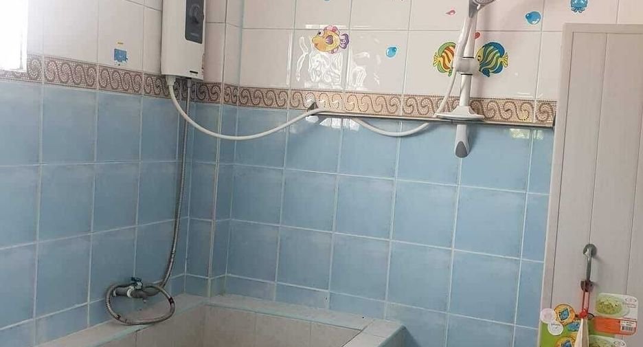For sale 3 bedrooms house in Mueang Lop Buri, Lopburi