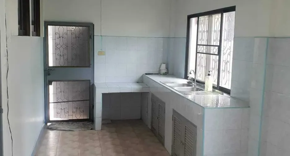 出售 3 卧室 独立屋 在 Mueang Lop Buri, Lop Buri