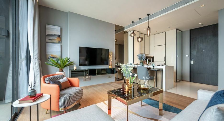 For sale 1 bed condo in Khlong Toei, Bangkok