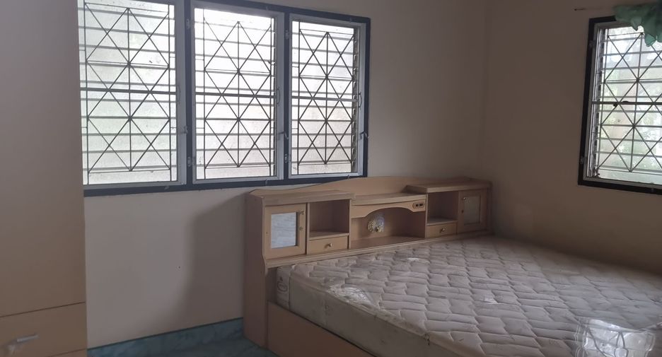 For sale 4 ベッドルーム house in Mueang Ratchaburi, Ratchaburi