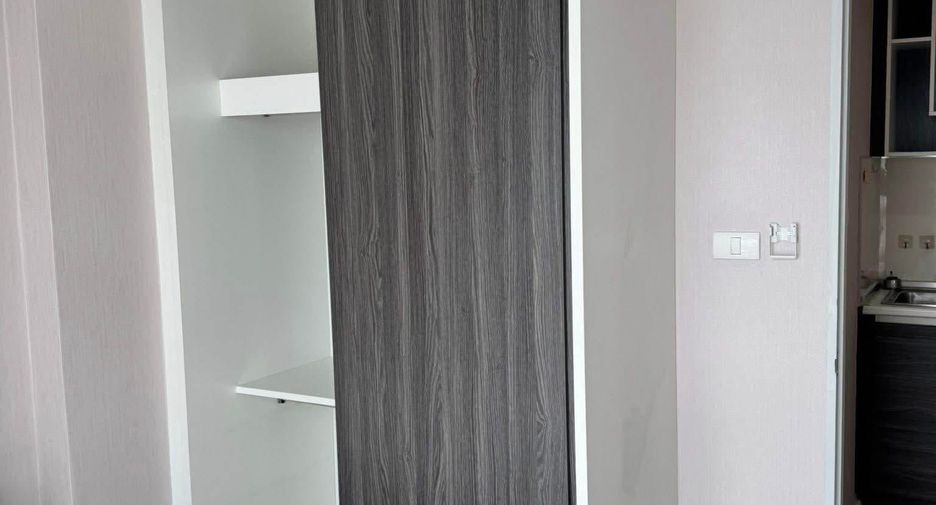 For sale 2 bedrooms condo in Mueang Pathum Thani, Pathum Thani