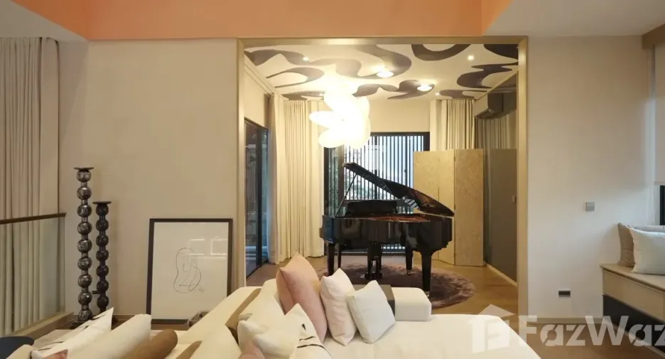 For sale 3 bedrooms house in Bang Kapi, Bangkok
