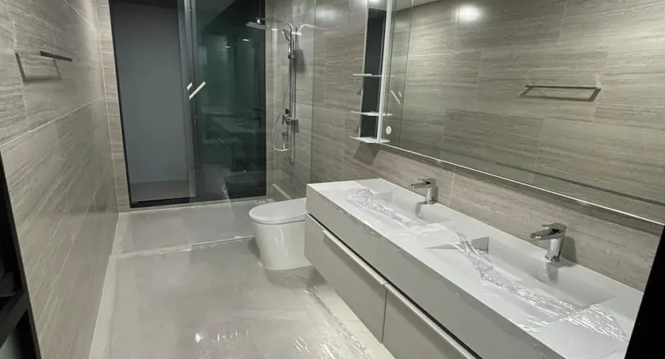 For sale 5 bedrooms house in Saphan Sung, Bangkok