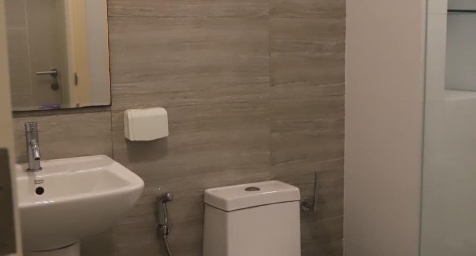 For sale 1 bed condo in Mueang Samut Prakan, Samut Prakan