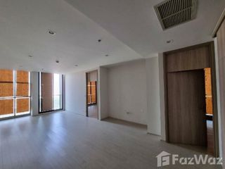 À vendre 2 chambres condo à Pathum Wan, Bangkok