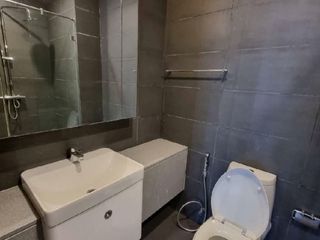 À vendre 2 chambres condo à Pathum Wan, Bangkok