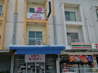 For rent 3 bedrooms townhouse in Mueang Samut Sakhon, Samut Sakhon