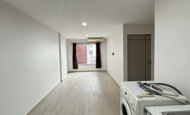 For sale 2 bedrooms condo in Din Daeng, Bangkok
