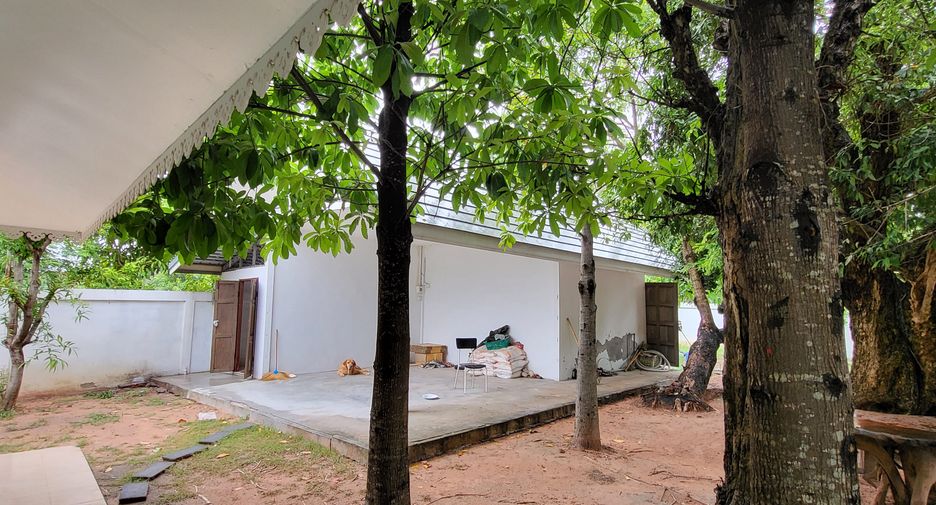 For sale 3 bedrooms villa in Kosum Phisai, Maha Sarakham