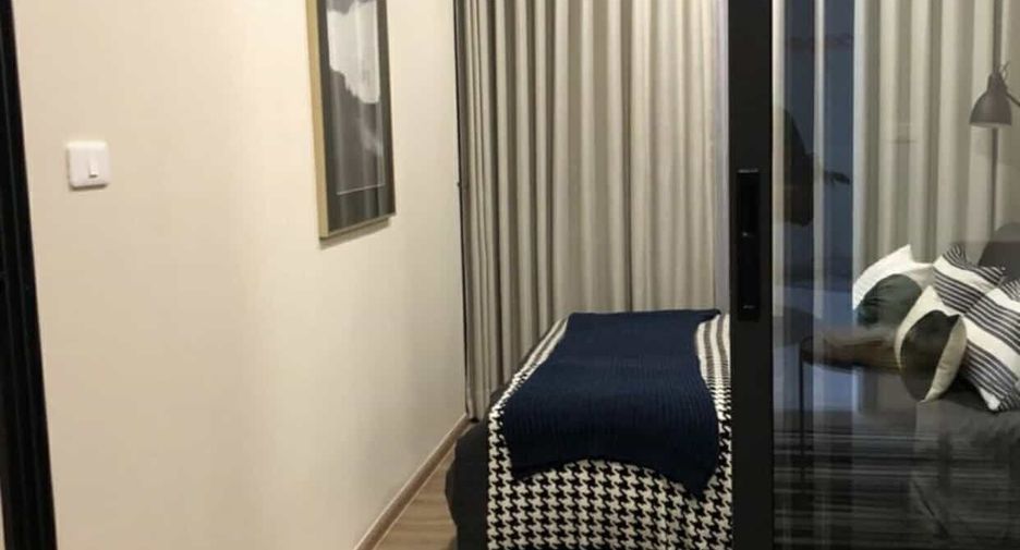 For sale 1 bed condo in Huai Khwang, Bangkok