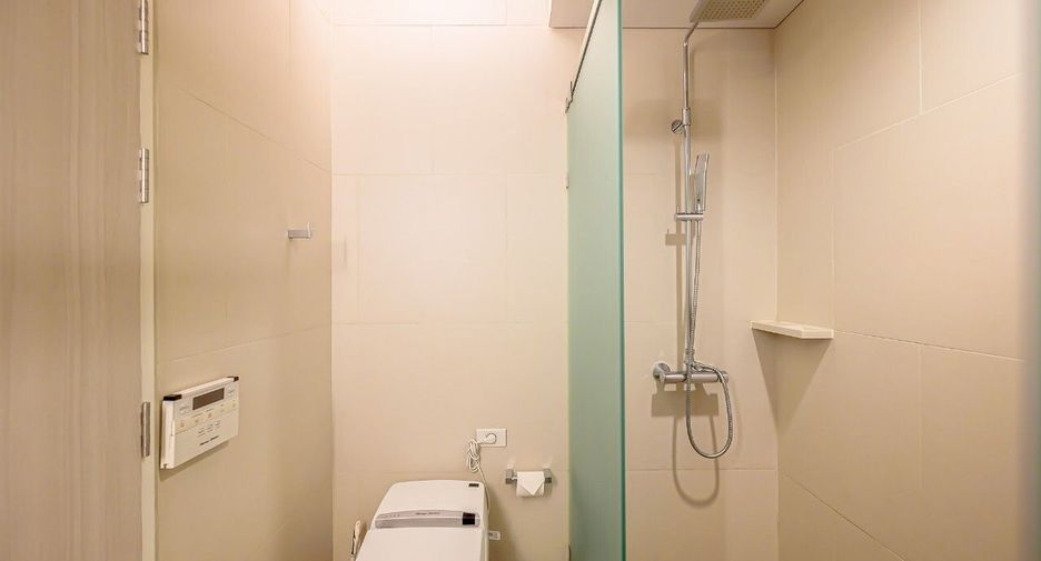 For sale 2 bedrooms condo in Khlong Toei, Bangkok