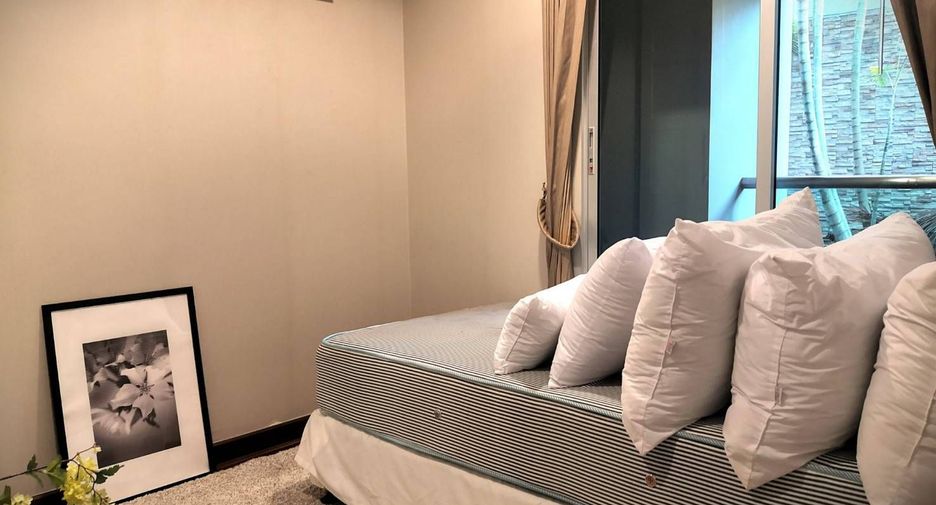 For sale 5 bedrooms condo in Huai Khwang, Bangkok