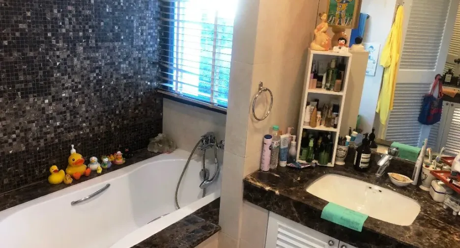 For sale 3 bedrooms condo in Watthana, Bangkok
