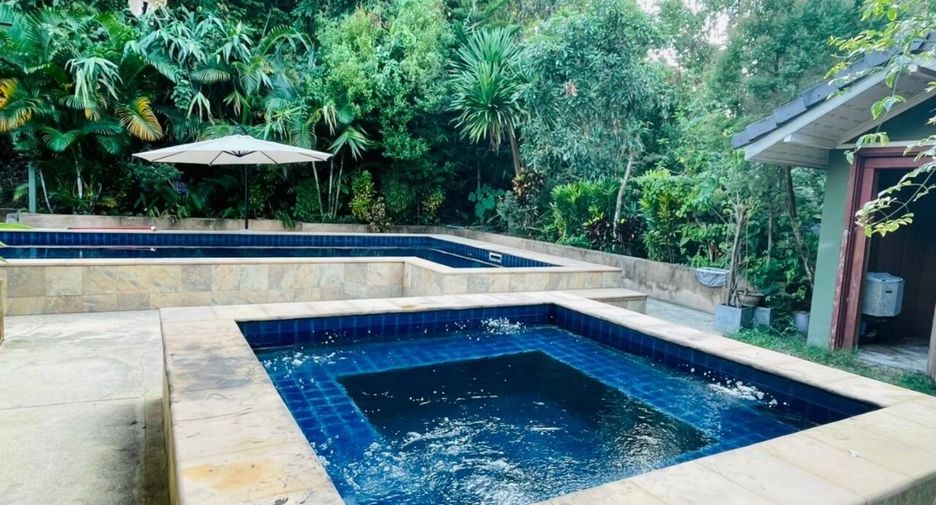 For sale 6 bedrooms villa in Mueang Chiang Rai, Chiang Rai