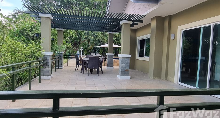 For sale 6 bedrooms villa in Mueang Chiang Rai, Chiang Rai
