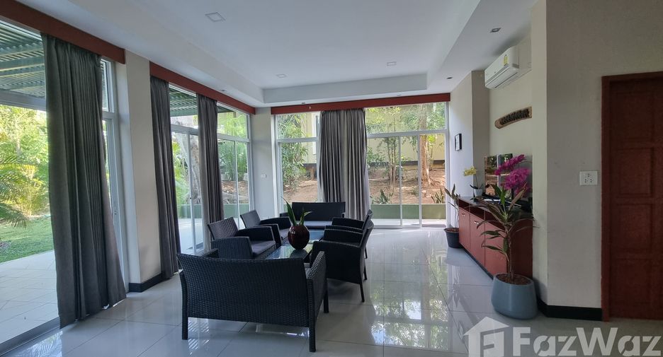 For sale 6 bedrooms villa in Mueang Chiang Rai, Chiang Rai
