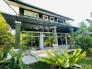 For sale 6 bedrooms villa in Mueang Chiang Rai, Chiang Rai