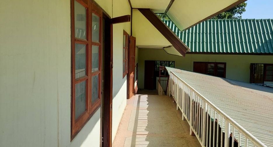 For sale 10 bedrooms house in Mueang Lampang, Lampang