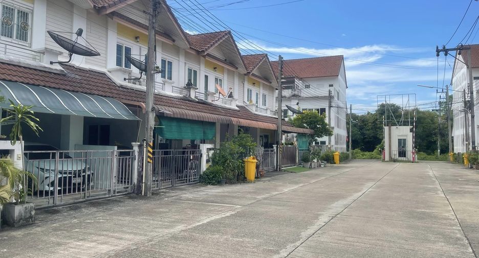 À vendre 4 chambres maison de ville à Mueang Nakhon Si Thammarat, Nakhon Si Thammarat