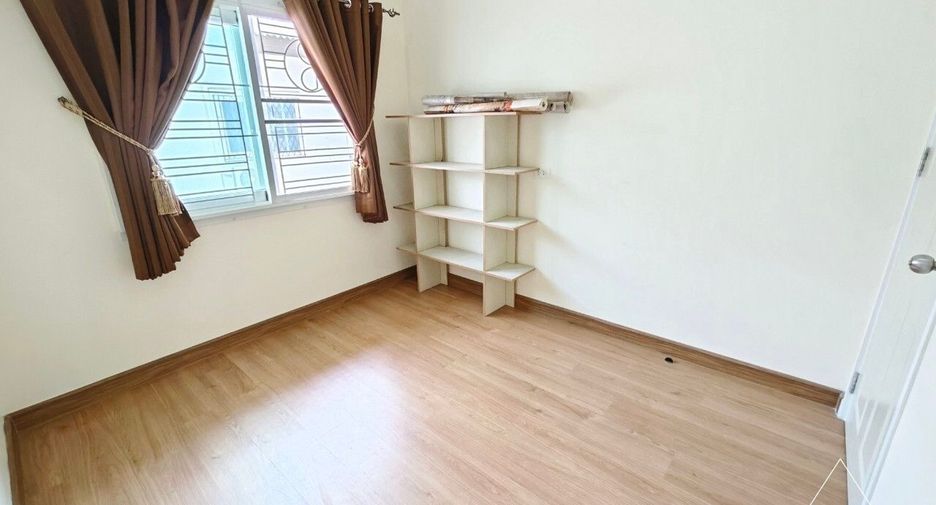 À vendre 5 chambres maison de ville à Bang Kruai, Nonthaburi