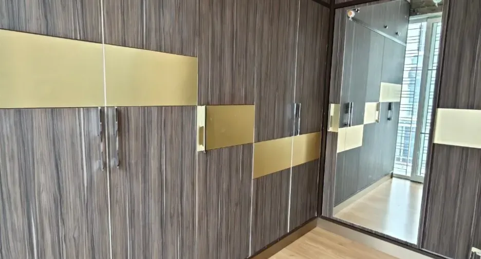 À vendre 5 chambres maison de ville à Bang Kruai, Nonthaburi
