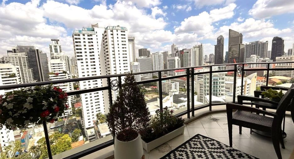 À vendre 3 chambres condo à Watthana, Bangkok