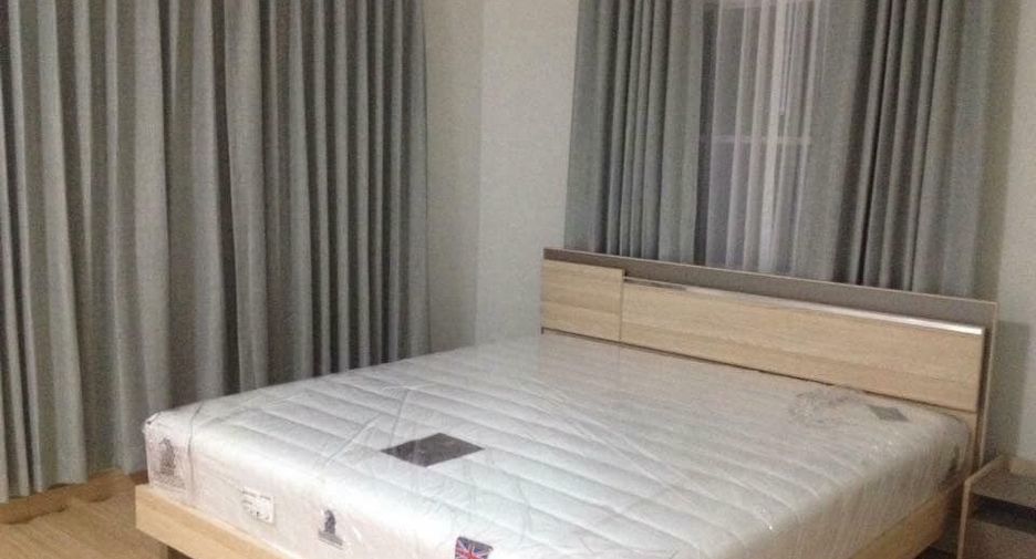 Casa adosada en venta de 4 habitaciones en Mueang Chon Buri, Chonburi