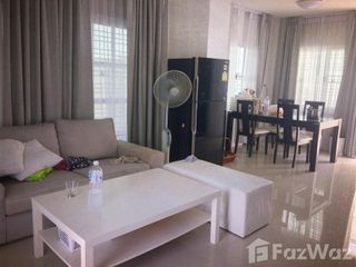 出售 4 卧室 联排别墅 在 Mueang Chon Buri, Chon Buri