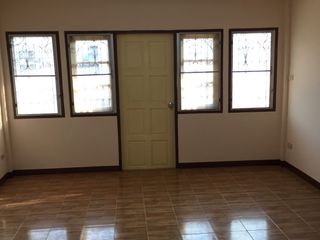 For sale 2 ベッドルーム townhouse in Phutthamonthon, Nakhon Pathom