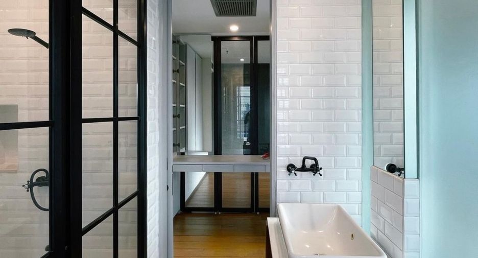 For sale 1 bed condo in Watthana, Bangkok