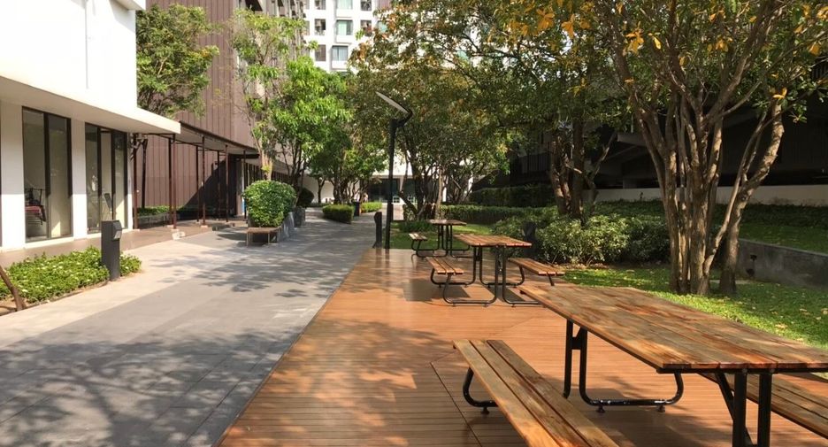 For sale 1 bed condo in Suan Luang, Bangkok