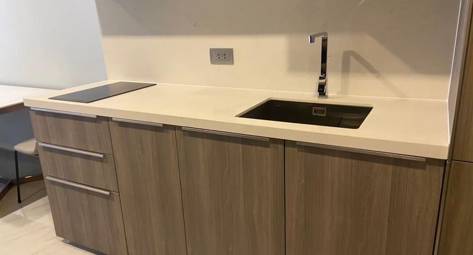 Condo en venta y en alquiler de 1 habitaciones en Khlong Toei, Bangkok