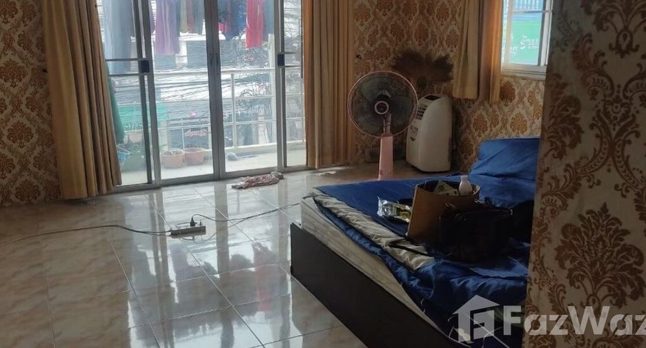 Reihenhaus zum Kauf mit 2 Zimmer in Mueang Buriram, Buriram