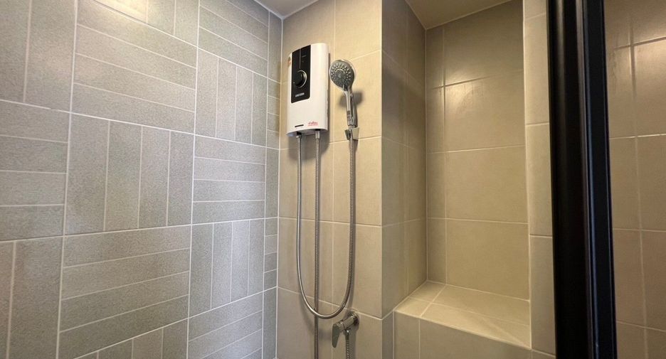For rent studio condo in Khlong Luang, Pathum Thani