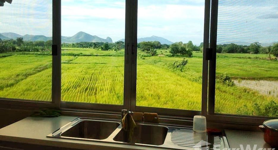 For sale 6 bedrooms house in Mueang Loei, Loei