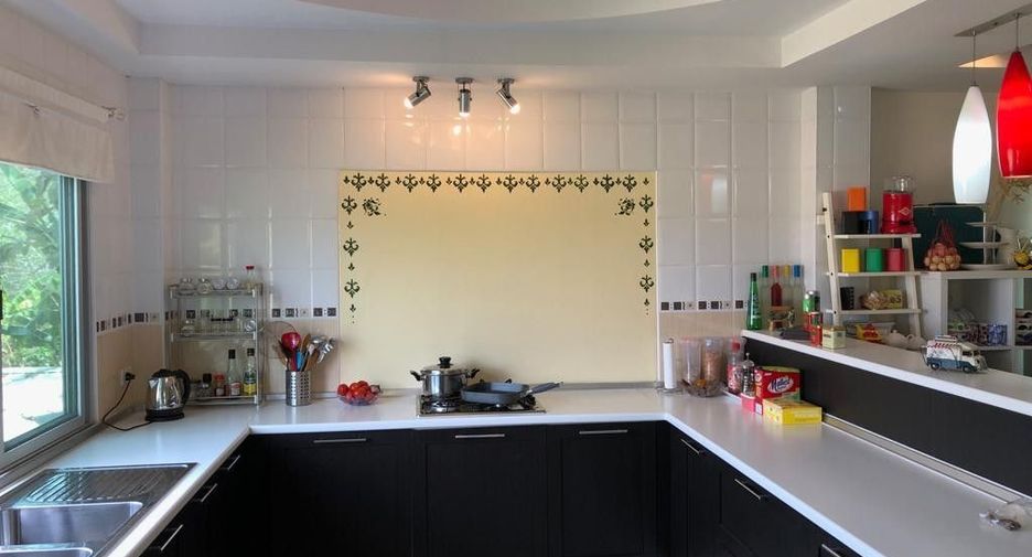 For sale 6 bedrooms house in Mueang Loei, Loei