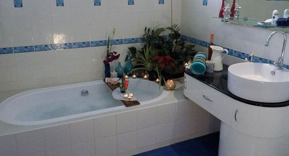 For sale 6 bedrooms house in Mueang Loei, Loei