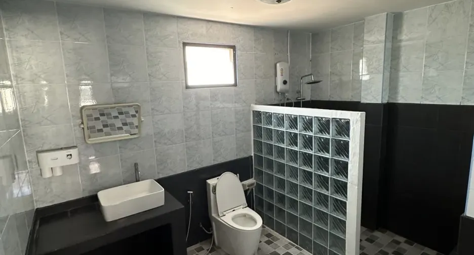 For sale and for rent 3 bedrooms house in Mueang Songkhla, Songkhla