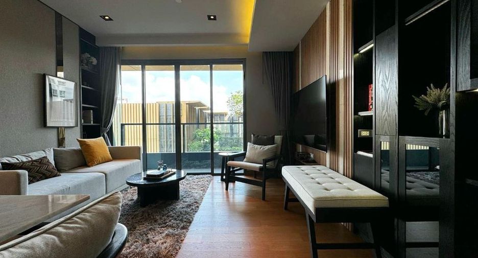 For sale 2 bedrooms condo in Khlong Toei, Bangkok