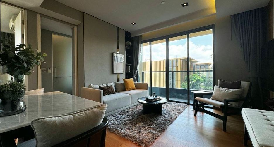 For sale 2 bedrooms condo in Khlong Toei, Bangkok